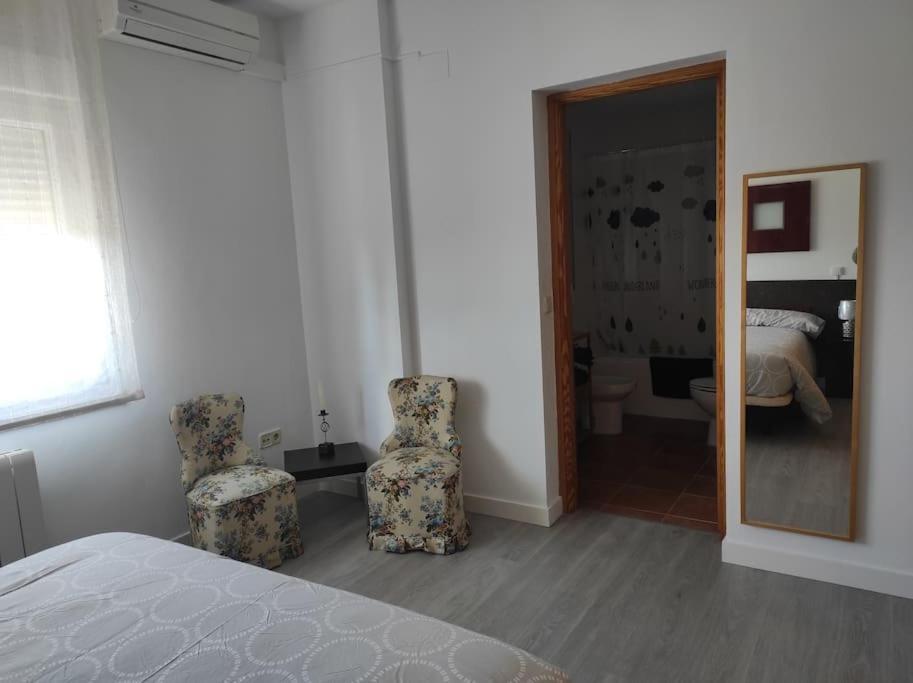 Casa Con Jardin Entre Y Puy Du Fou Сasa de vacaciones Toledo