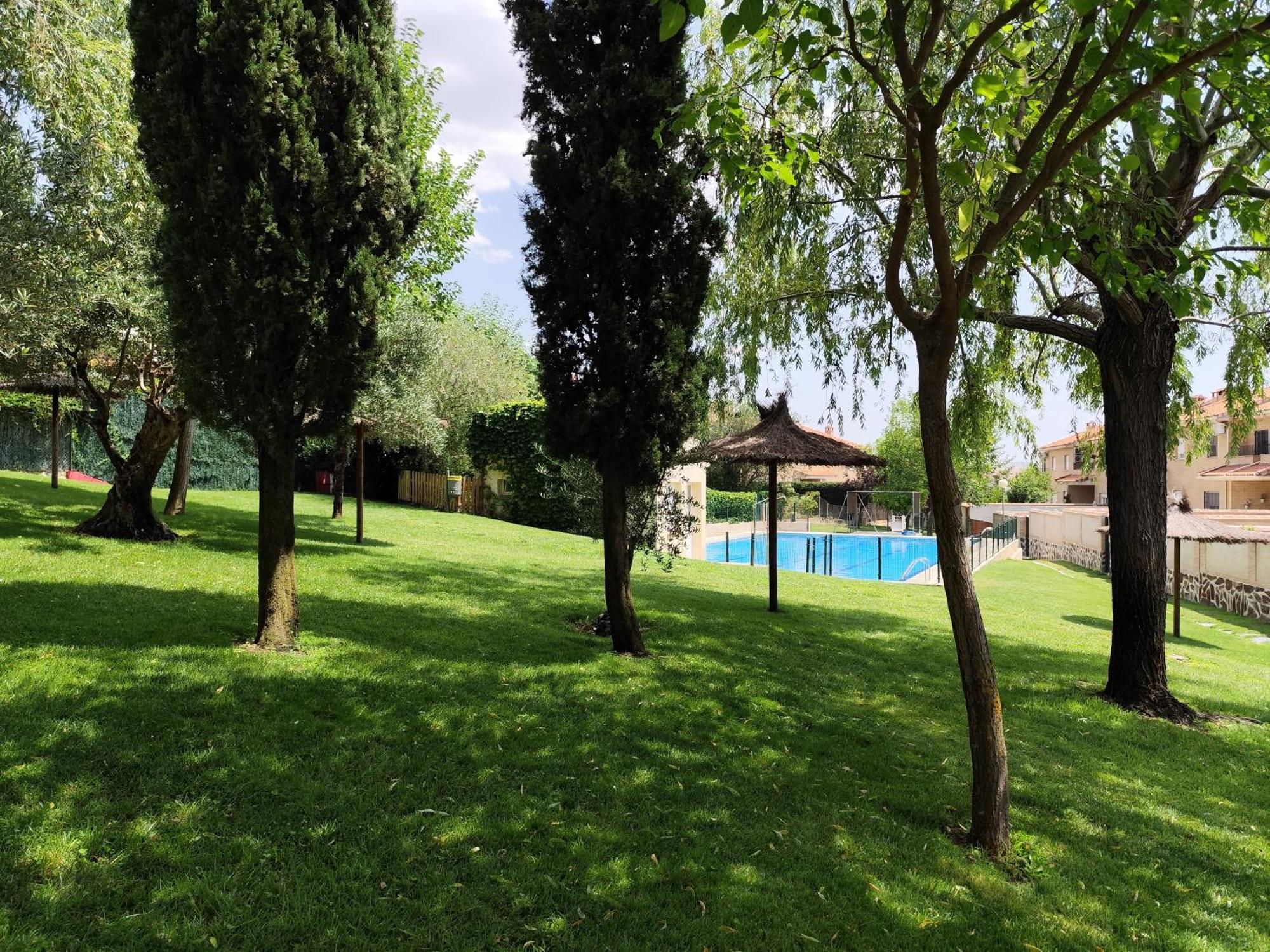 Casa Con Jardin Entre Y Puy Du Fou Toledo
